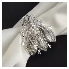 Магнит для платка "Муха" оливер, цвет белый в серебре