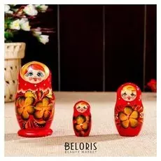 Матрёшка «Золотой цветочек», красный платок, 3 кукольная, 10 см