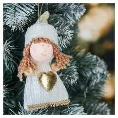 Мягкая подвеска "Девочка в свитере с сердцем" 14 см