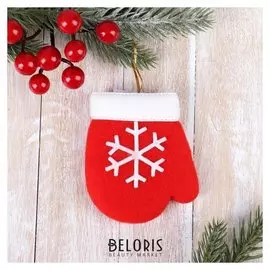 Мягкая подвеска "Варежка с белый снежинкой" 8*6 см красный