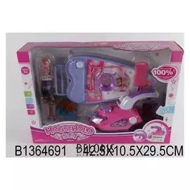 Набор бытовой техники на батарейках с куклой в коробке