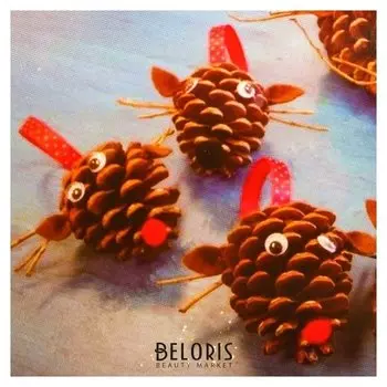 Набор для создания подвесной ёлочной игрушки из шишек «Зверятки»