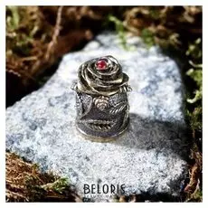 Напёрсток из латуни и янтаря "Роза", с магнитом