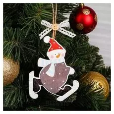 Новогодняя подвеска «Снеговики на коньках»