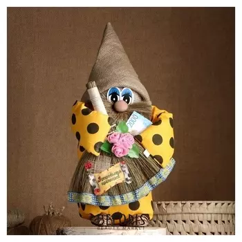 Оберег «Домовой с веником», 23х45 см