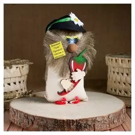 Оберег «Домовой» в кепке с перцем, 20-21 см