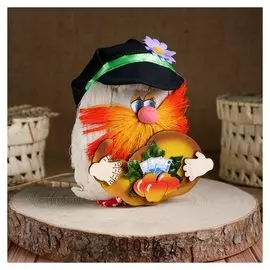 Оберег «Домовой» в кепке с рогом изобилия, 16-17 см