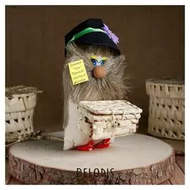 Оберег «Домовой» в кепке со шкатулкой, 20-21 см