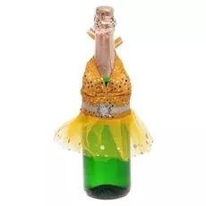 Одежда на бутылку «Кокетка»