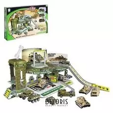 Парковка «Военная база», с 3 машинами