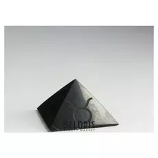 Пирамида из шунгита "Телец", полированная, 5 см