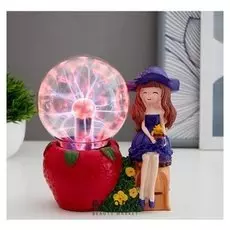 Плазменный шар "Девочка с клубничкой" 14х9х16 см