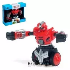 Робот Боец работает от батареек