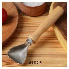 Рыбочистка с деревянной ручкой, лакированная