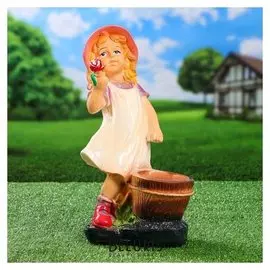 Садовая фигура "Девочка помощница"