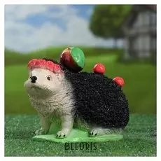 Садовая фигура "Ежиха с веночком", 17х14х21см