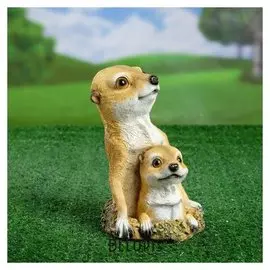 Садовая фигура "Сурикаты выглядывают из норки" 15х12х20см