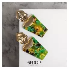 Серьги "Азелия" трапеция, цвет жёлто-зелёный в золоте
