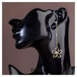 Серьги с жемчугом "Цветочек", цвет белый в золоте