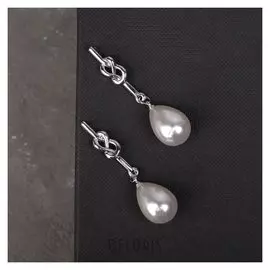 Серьги с жемчугом "Грация" бусина на двойном узелке, цвет белый в серебре