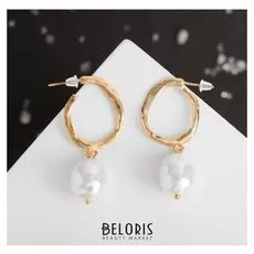 Серьги с жемчугом "Мятость" капля, цвет белый в золоте