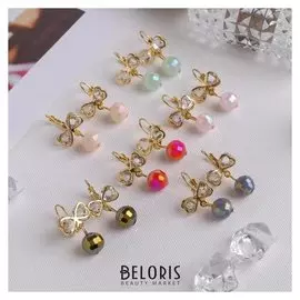 Серьги со стразами "Бантики" с бусиной, в золоте