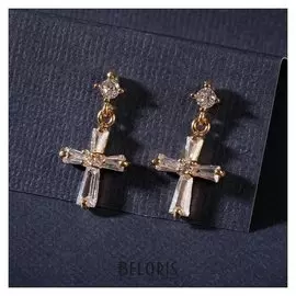 Серьги со стразами "Крестики искры" с пусетом, цвет белый в золоте