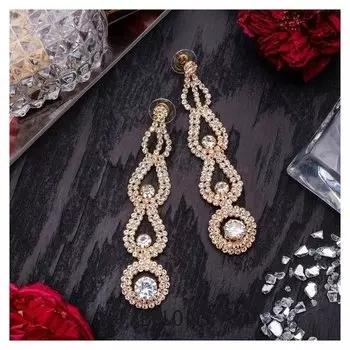 Серьги висячие со стразами "Грация" капли трио, цвет белый в золоте