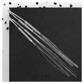 Серьги висячие со стразами "Капель" нити, цвет белый в серебре