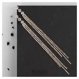 Серьги висячие со стразами "Капель" три нити, цвет белый в золоте