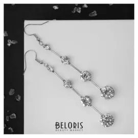 Серьги висячие со стразами "Капли" дорожка, цвет белый в серебре