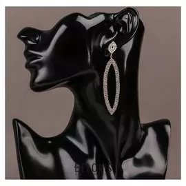 Серьги висячие со стразами "Шарм", цвет белый в золоте