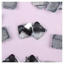 Стразы термоклеевые «Квадрат», 10 × 10 мм, 20 шт, цвет белый