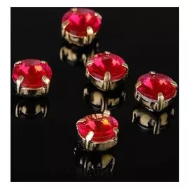 Стразы в цапах без отверстий (Набор 5 шт), 6*6мм, цвет красный в золоте