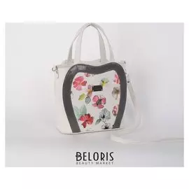 Сумка женская, отдел на молнии, 3 наружных кармана, длинный ремень, цвет белый