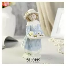 Сувенир фарфор "Девушка с подносом" 20x9 см