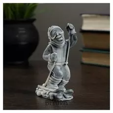 Сувенир "Горнолыжник" 10см