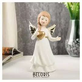 Сувенир керамика "Ангел-девочка с золотыми крыльями, с сердцем в руке" 16,2х6,5х9 см