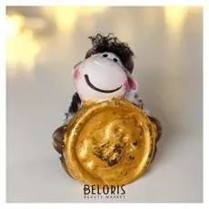 Сувенир керамика "Бычок с чёлкой, в шубке, с золотой монетой" 6,6х4,5х6,5 см