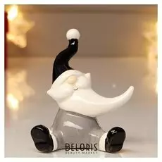 Сувенир керамика "Дед мороз-бородач в сером кафтане и чёрном колпаке" 9,5х8,1х8,5 см