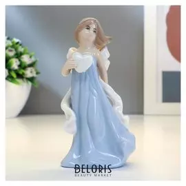 Сувенир керамика "Девочка в голубом платье с бантом и сердцем в руках" 11х6х4,3 см