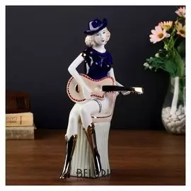 Сувенир керамика "Кантри-певица играет на гитаре" 24х11х9,5 см