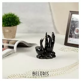 Сувенир керамика "Лебединые ухаживания" чёрный с золотом 9,5х8х6,5 см