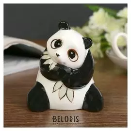 Сувенир керамика "Панда с листьями бамбука" с золотом 9,7х8,4х7,3 см