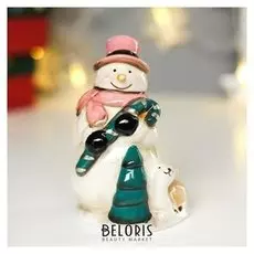 Сувенир керамика "Снеговик в розовой шляпе и шарфе с ягненком" 11,8х6,5х7,5 см