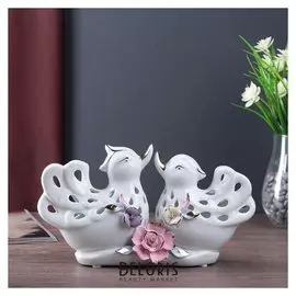 Сувенир керамика "Уточки с цветными розами" белый 13,5х25х7 см