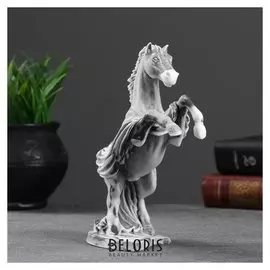 Сувенир "Конь на дыбах №1" 18см