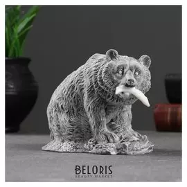 Сувенир "Медведь бурый с рыбой" 10см