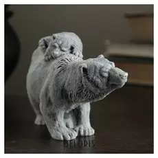 Сувенир "Медведица с медвежонком идет" 7,5см