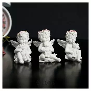 Сувенир полистоун "Ангел-карапуз в розовом венке с мишкой" 5,8х4,4х3,8 см